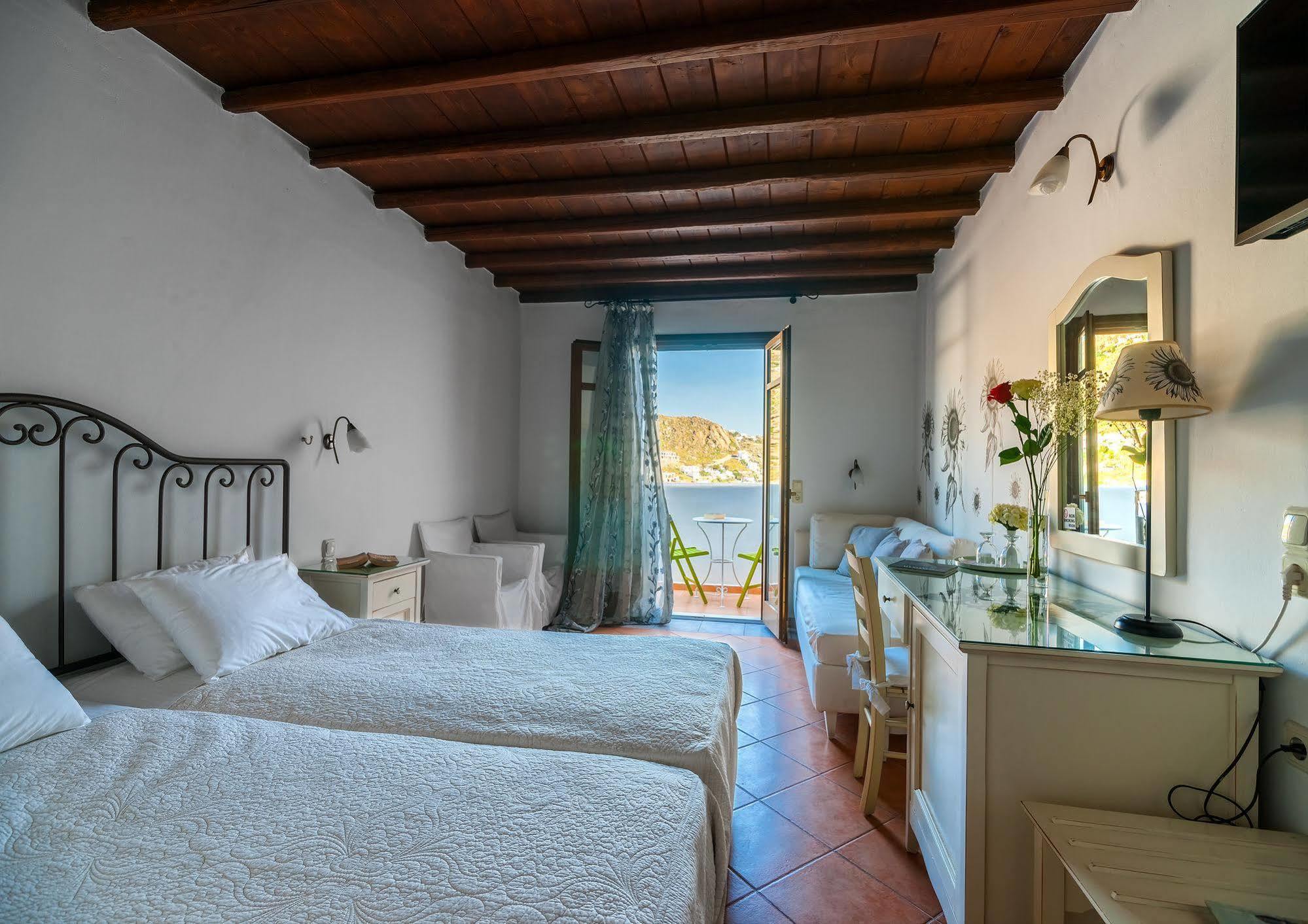 Ξενοδοχείο Paradision 4*