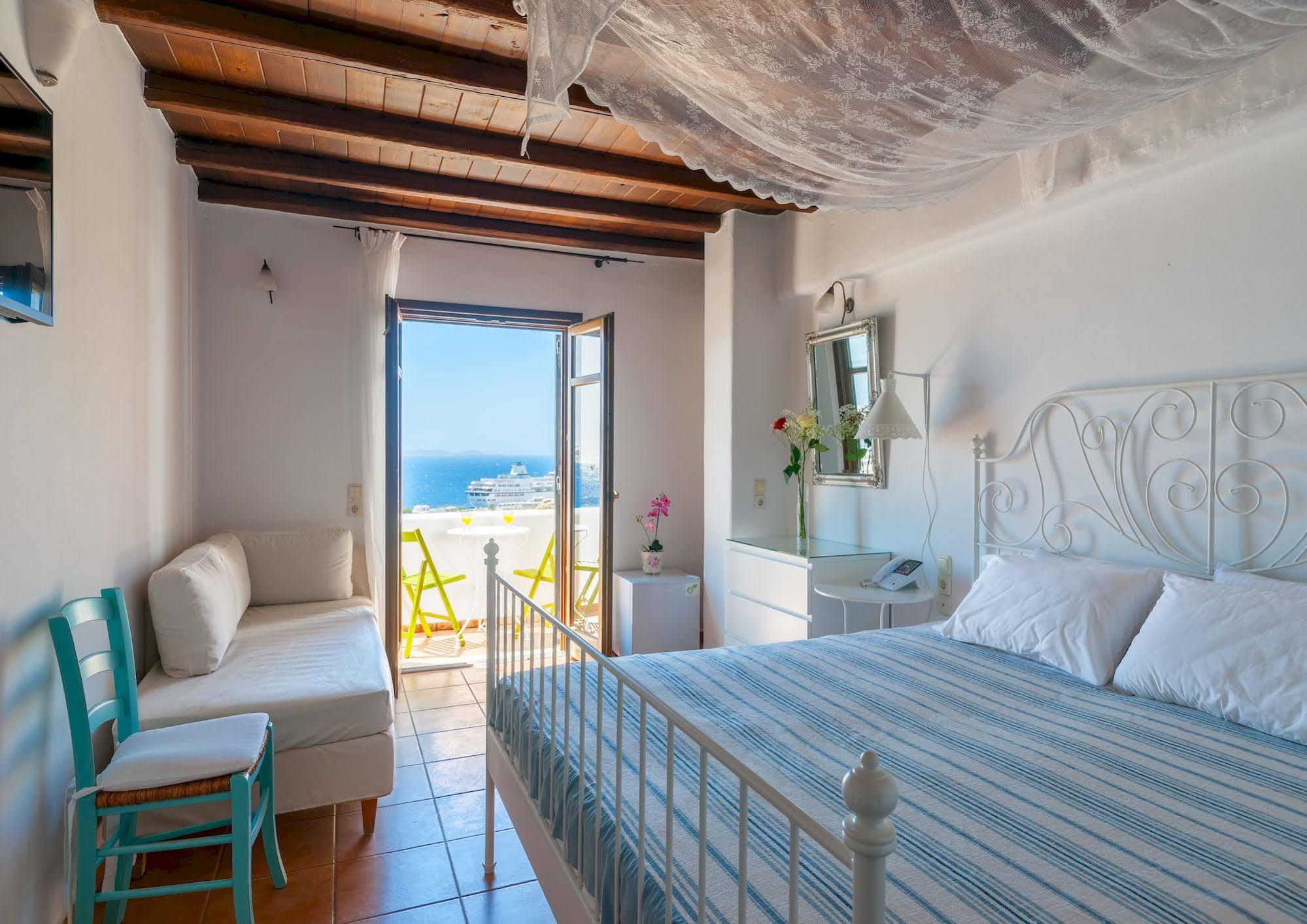 Paradision Ξενοδοχείο 4*